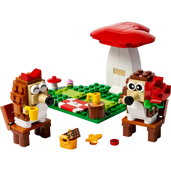 LEGO® 40711 Hedgehog Picnic Date