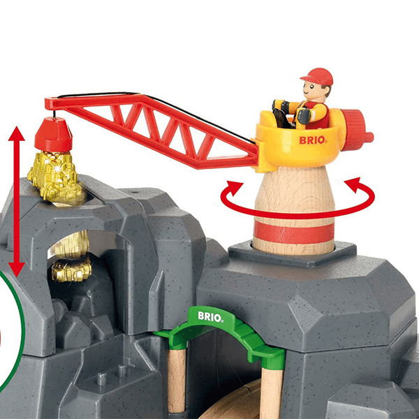 Brio crane cheap and mountain tunnel